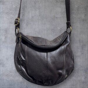 36) The Sak Brown Leather Adjustable Crossbody Bag. EUC